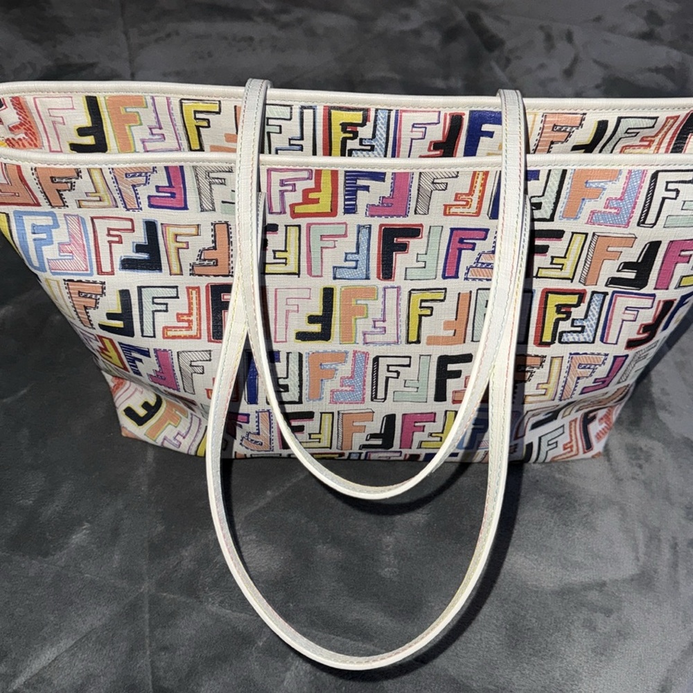Preloved Fendi tote large multicolor excellent condition 15”X 10” - Picture 3 of 15